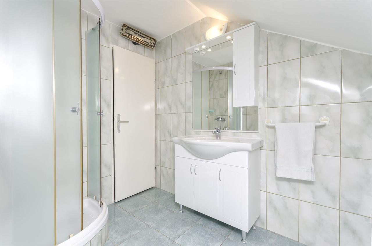 Apartments Toni Vodice Exterior photo